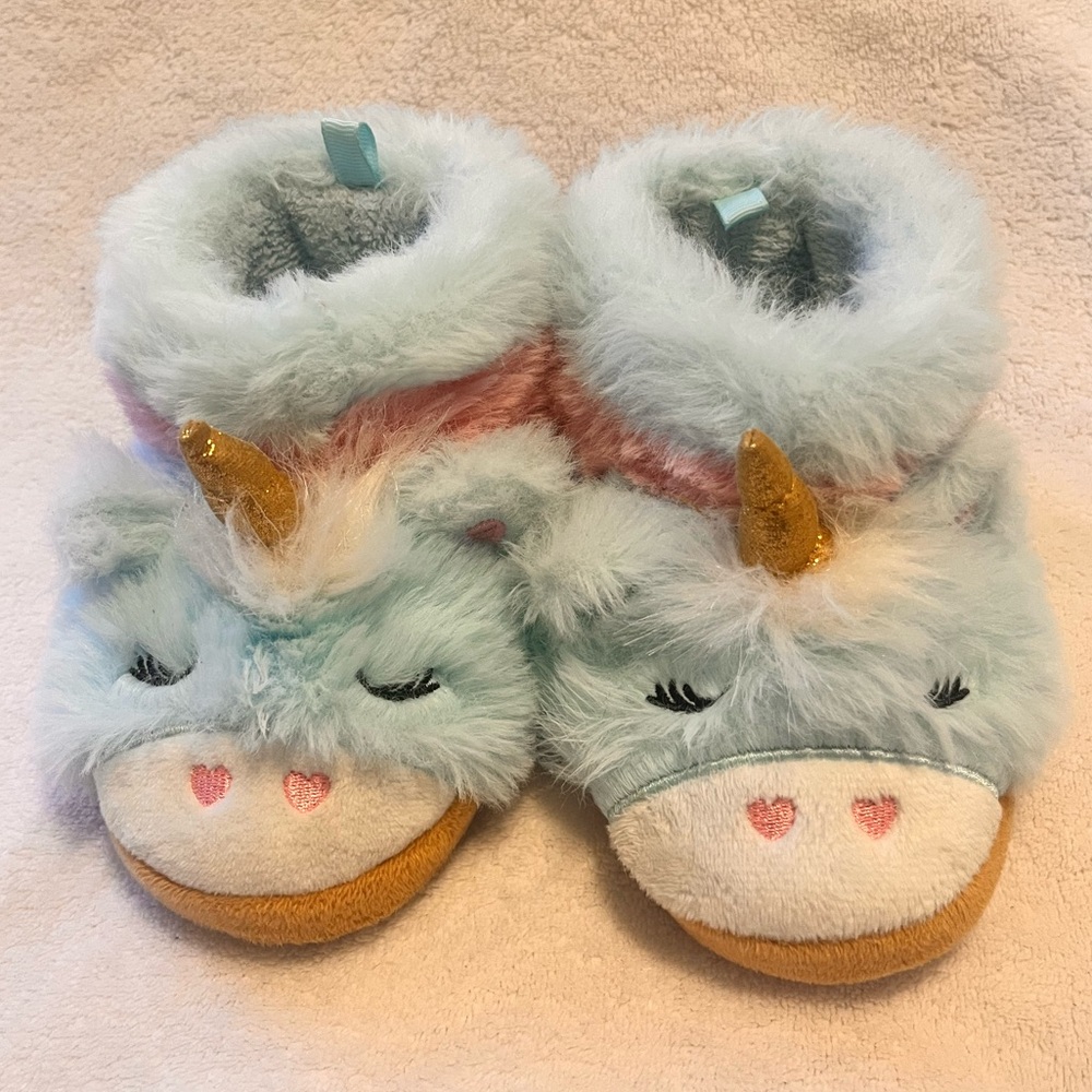 Sleeping Unicorn Slippers Boots Slip Ons Baby Infant Girl Size #6 USED